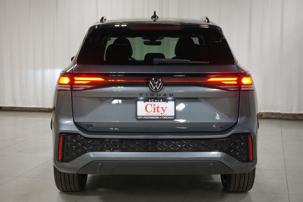 2025 Volkswagen Tiguan 2.0T SE R-Line Black