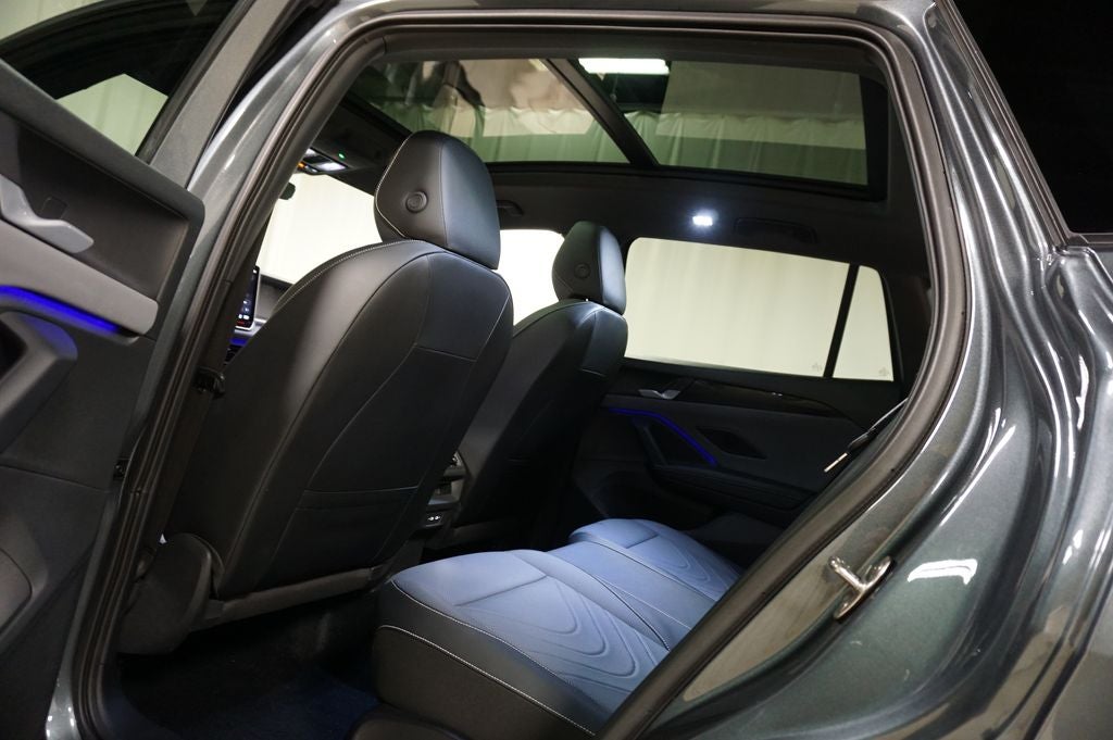 2025 Volkswagen Tiguan 2.0T SE R-Line Black