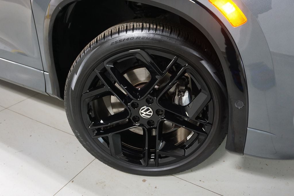 2025 Volkswagen Tiguan 2.0T SE R-Line Black