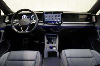 2025 Volkswagen Tiguan 2.0T SE R-Line Black