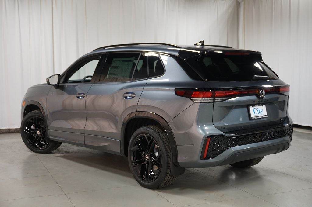 2026 Volkswagen Tiguan 2.0T SE R-Line Black