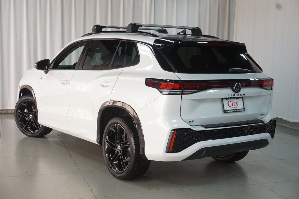 2026 Volkswagen Tiguan 2.0T SE R-Line Black