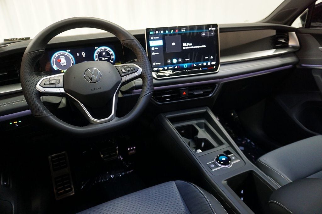 2026 Volkswagen Tiguan 2.0T SE R-Line Black