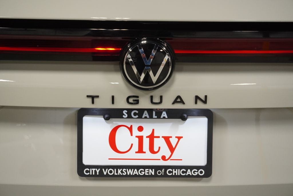 2026 Volkswagen Tiguan SE R-Line Black