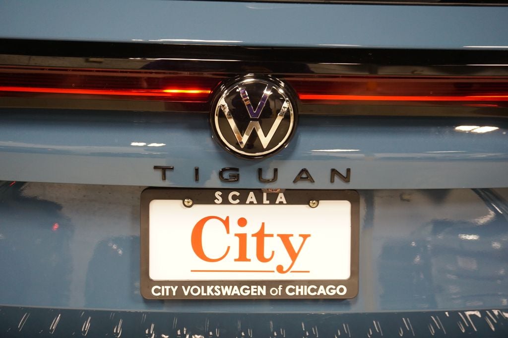 2026 Volkswagen Tiguan 2.0T SE R-Line Black