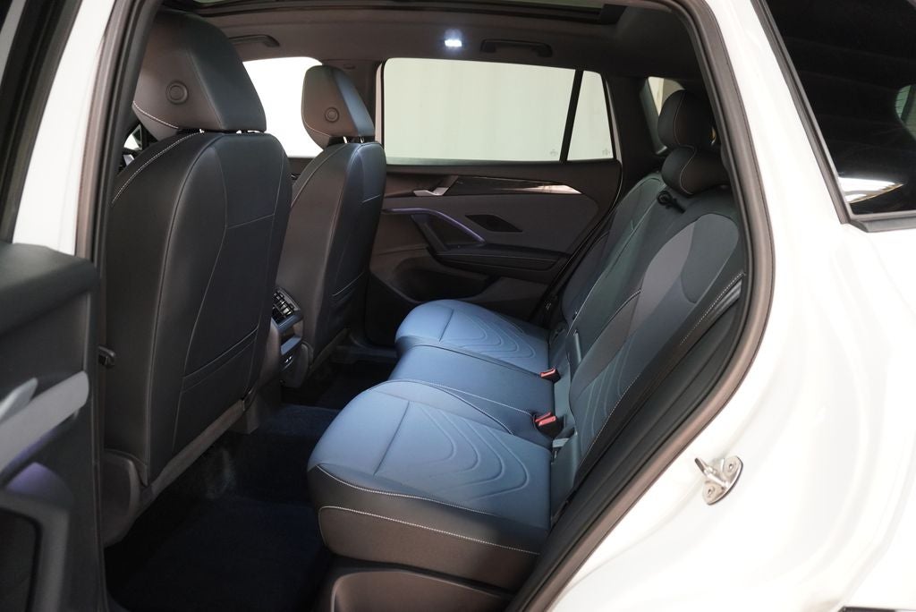 2025 Volkswagen Tiguan 2.0T SE R-Line Black