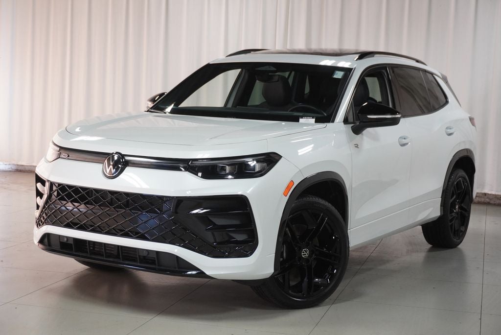 2025 Volkswagen Tiguan 2.0T SE R-Line Black