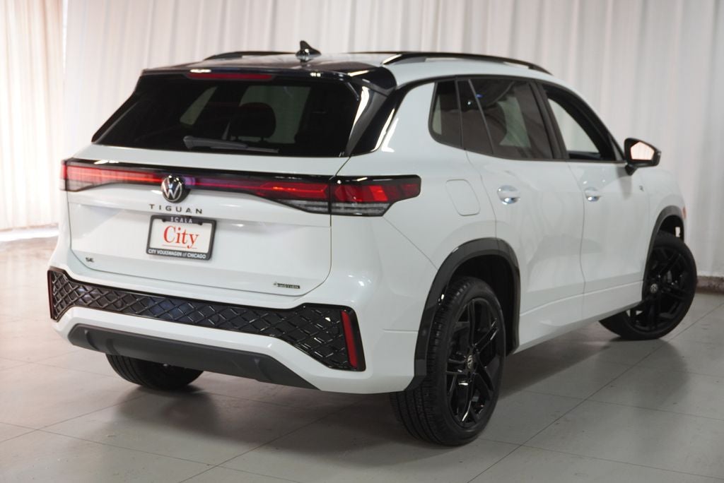 2025 Volkswagen Tiguan 2.0T SE R-Line Black