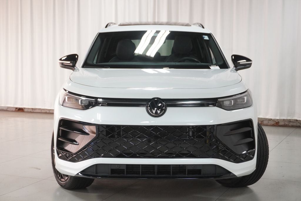 2025 Volkswagen Tiguan 2.0T SE R-Line Black