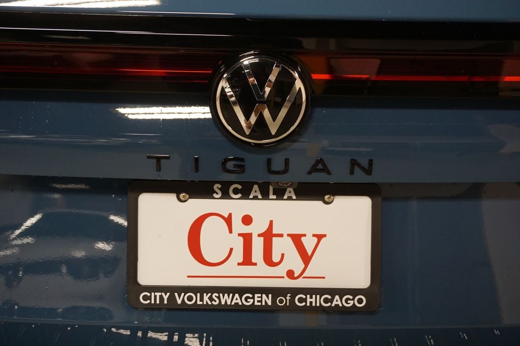 2026 Volkswagen Tiguan 2.0T SE R-Line Black