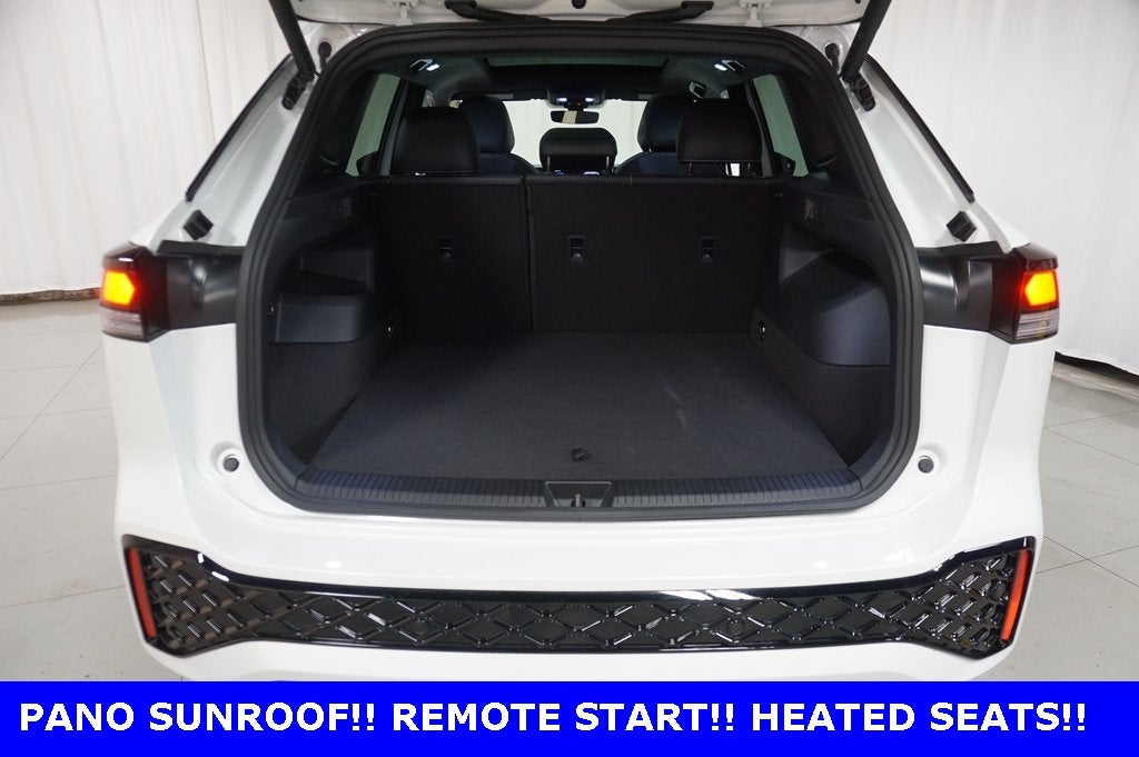 2025 Volkswagen Tiguan 2.0T SE R-Line Black