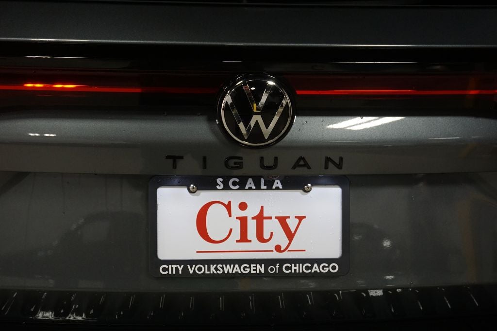 2026 Volkswagen Tiguan 2.0T SE R-Line Black