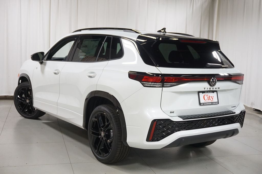2026 Volkswagen Tiguan 2.0T SE R-Line Black