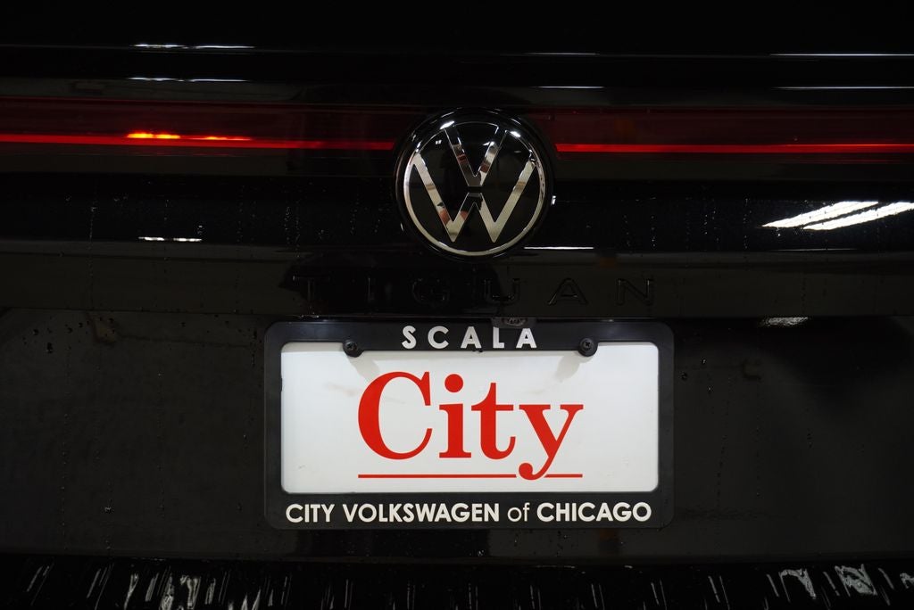 2026 Volkswagen Tiguan 2.0T SE R-Line Black
