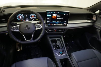 2026 Volkswagen Tiguan 2.0T SE R-Line Black