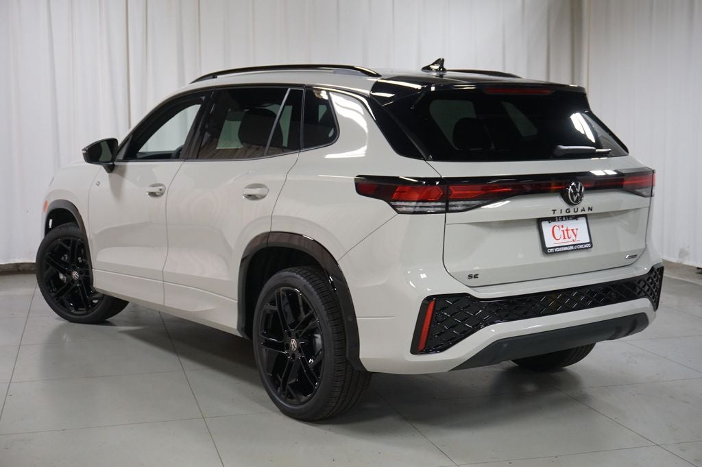 2026 Volkswagen Tiguan 2.0T SE R-Line Black