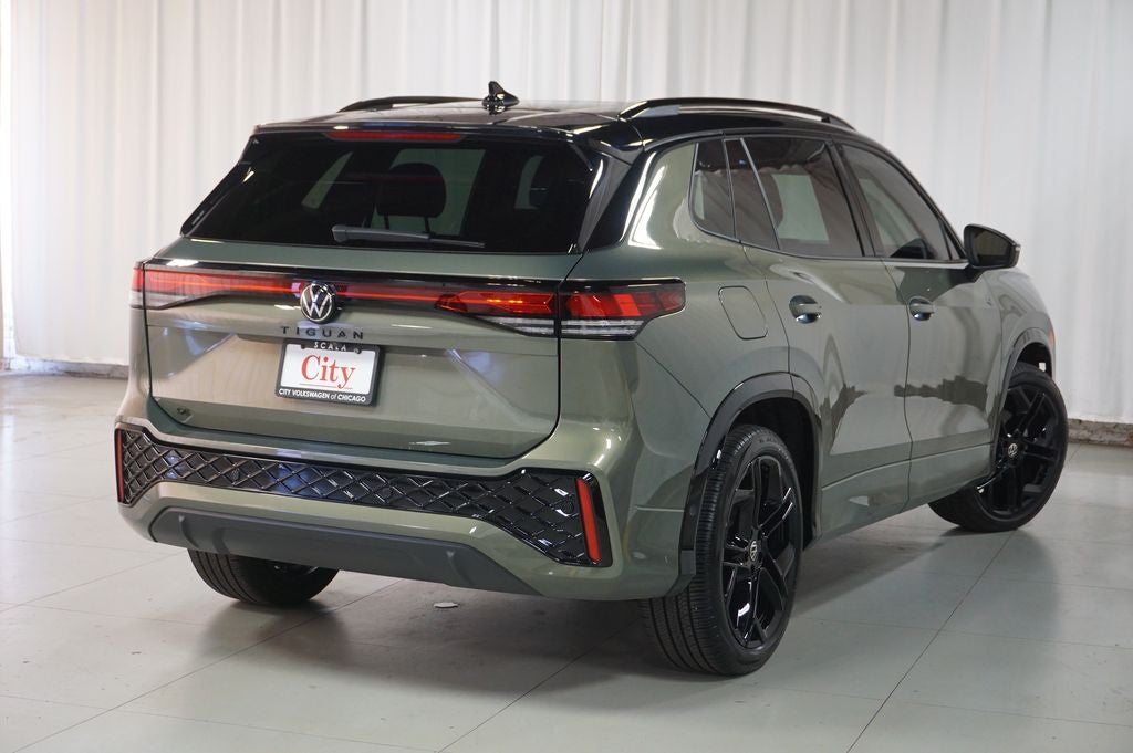 2025 Volkswagen Tiguan 2.0T SE R-Line Black