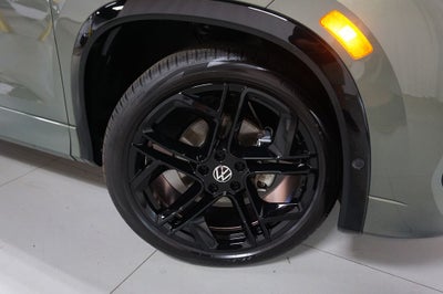 2025 Volkswagen Tiguan 2.0T SE R-Line Black