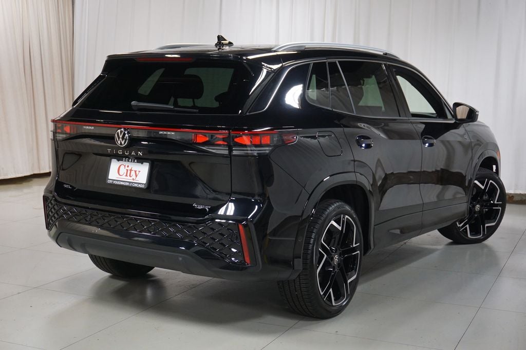2025 Volkswagen Tiguan 2.0T SEL R-Line