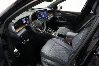 2025 Volkswagen Tiguan 2.0T SEL R-Line