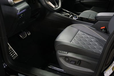 2025 Volkswagen Tiguan 2.0T SEL R-Line