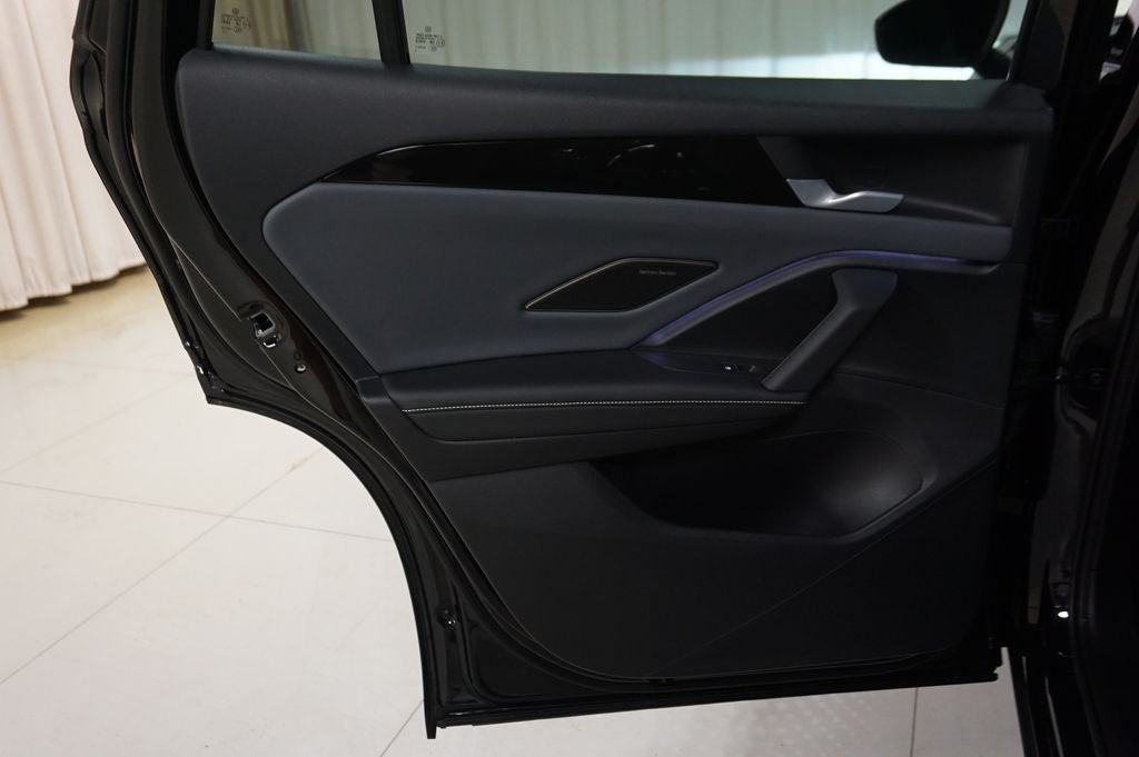 2025 Volkswagen Tiguan 2.0T SEL R-Line