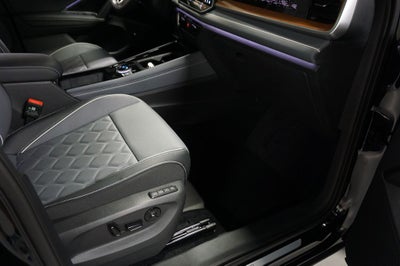 2025 Volkswagen Tiguan 2.0T SEL R-Line