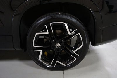 2025 Volkswagen Tiguan 2.0T SEL R-Line