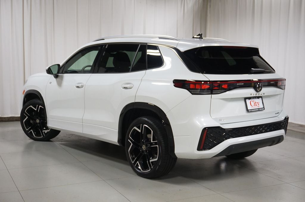 2025 Volkswagen Tiguan 2.0T SEL R-Line