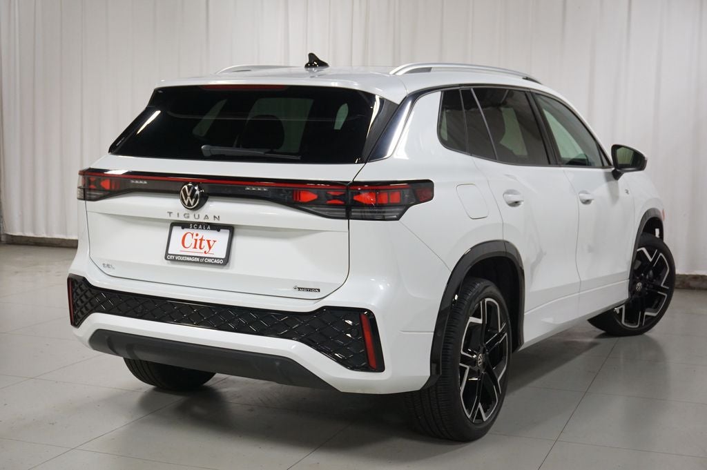 2025 Volkswagen Tiguan 2.0T SEL R-Line