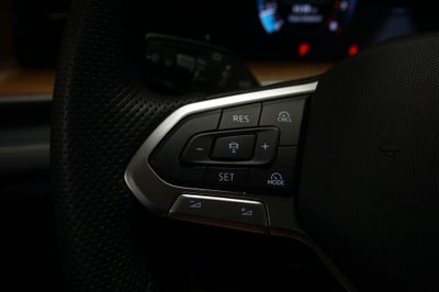 2025 Volkswagen Tiguan 2.0T SEL R-Line
