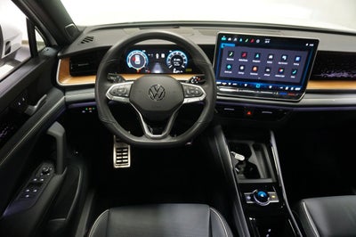 2025 Volkswagen Tiguan 2.0T SEL R-Line