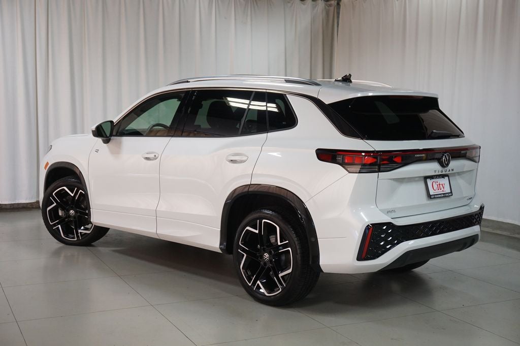 2025 Volkswagen Tiguan 2.0T SEL R-Line