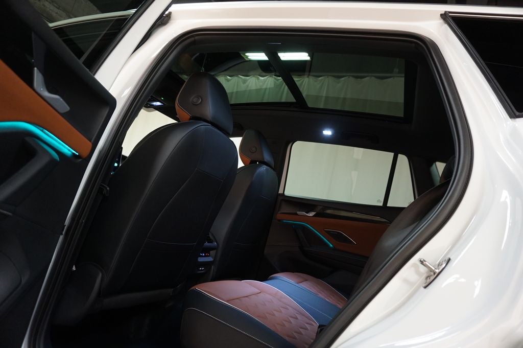 2025 Volkswagen Tiguan 2.0T SEL R-Line