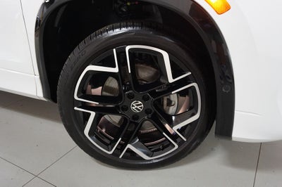 2025 Volkswagen Tiguan 2.0T SEL R-Line