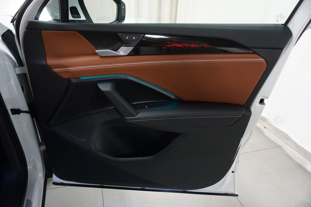 2025 Volkswagen Tiguan 2.0T SEL R-Line