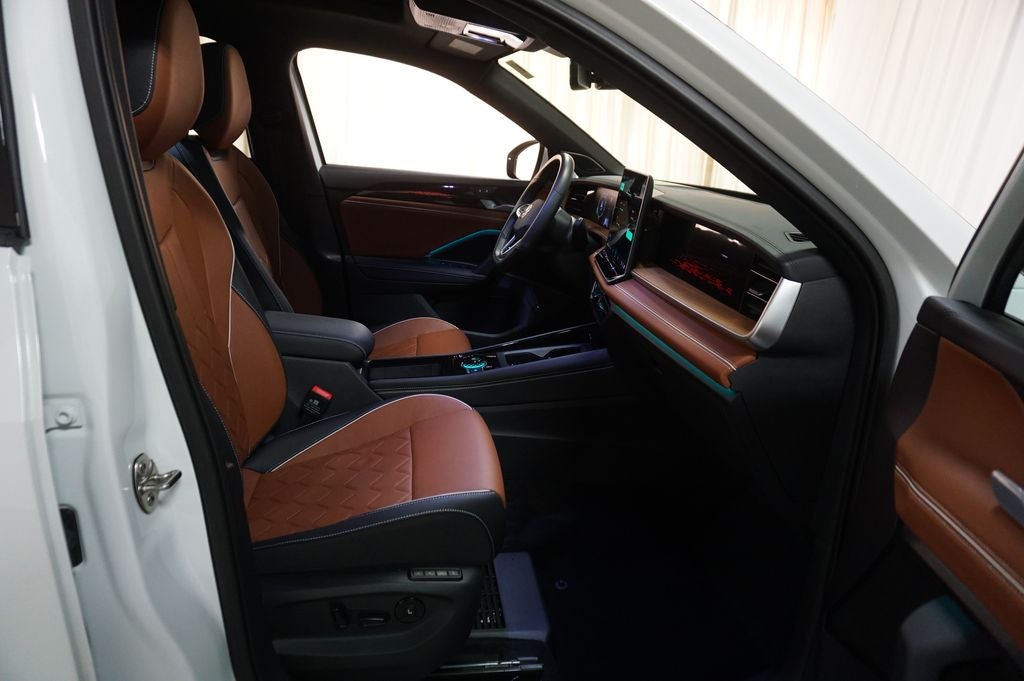 2025 Volkswagen Tiguan 2.0T SEL R-Line