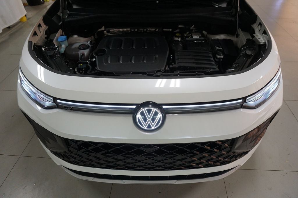 2025 Volkswagen Tiguan 2.0T SEL R-Line