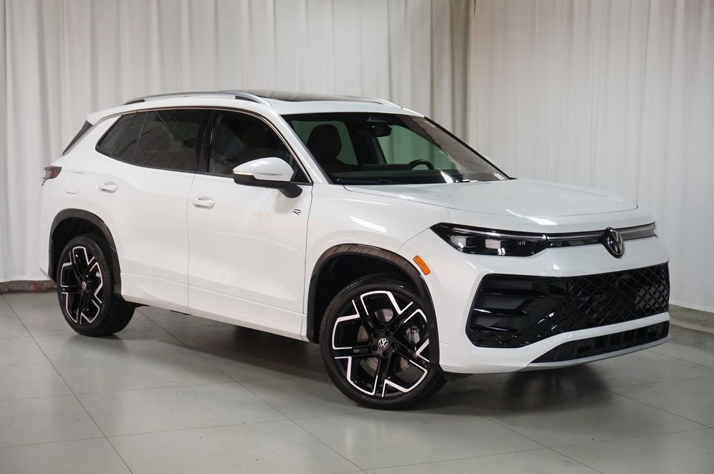 2025 Volkswagen Tiguan 2.0T SEL R-Line
