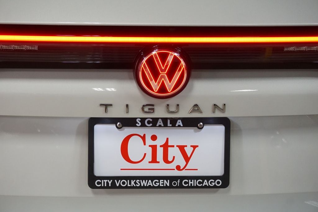 2025 Volkswagen Tiguan 2.0T SEL R-Line