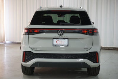 2025 Volkswagen Tiguan 2.0T SEL R-Line