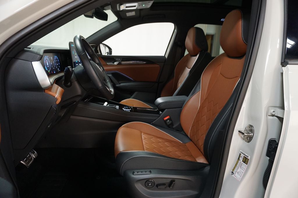 2025 Volkswagen Tiguan 2.0T SEL R-Line