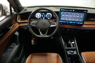 2025 Volkswagen Tiguan 2.0T SEL R-Line