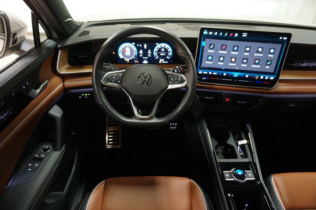 2025 Volkswagen Tiguan 2.0T SEL R-Line