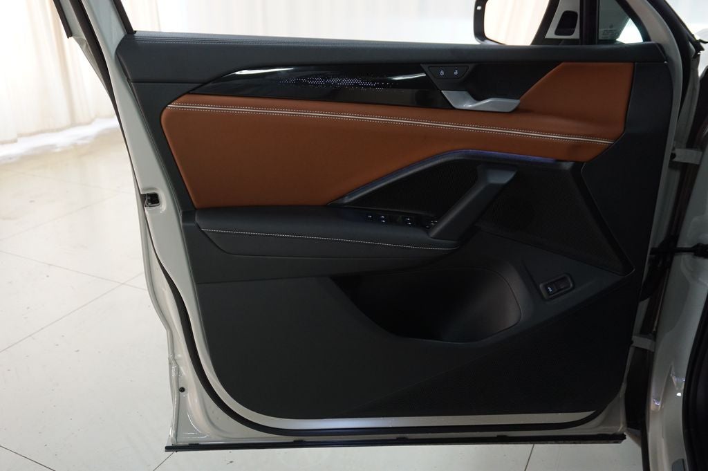 2025 Volkswagen Tiguan 2.0T SEL R-Line