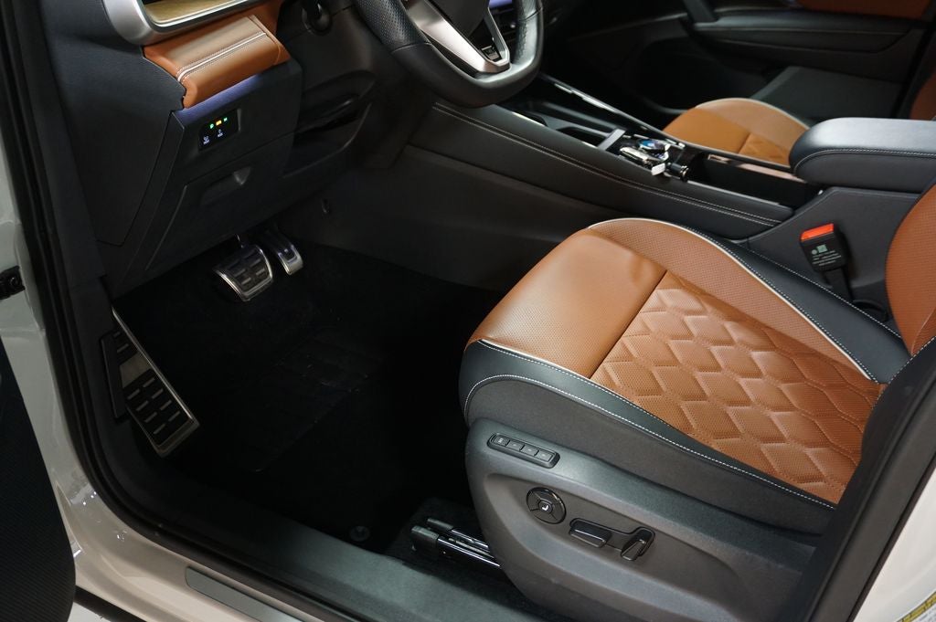 2025 Volkswagen Tiguan 2.0T SEL R-Line