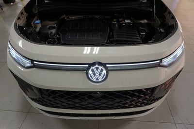 2025 Volkswagen Tiguan 2.0T SEL R-Line