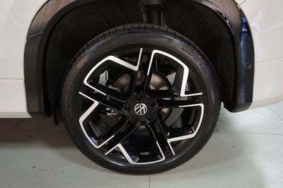 2025 Volkswagen Tiguan 2.0T SEL R-Line