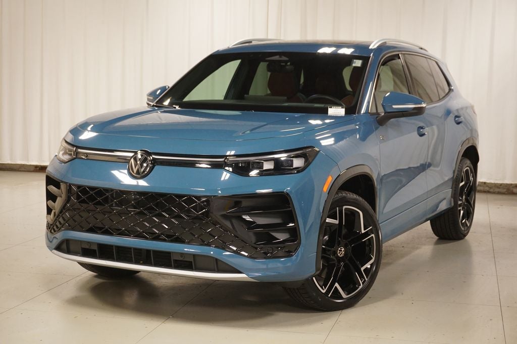 2025 Volkswagen Tiguan 2.0T SEL R-Line