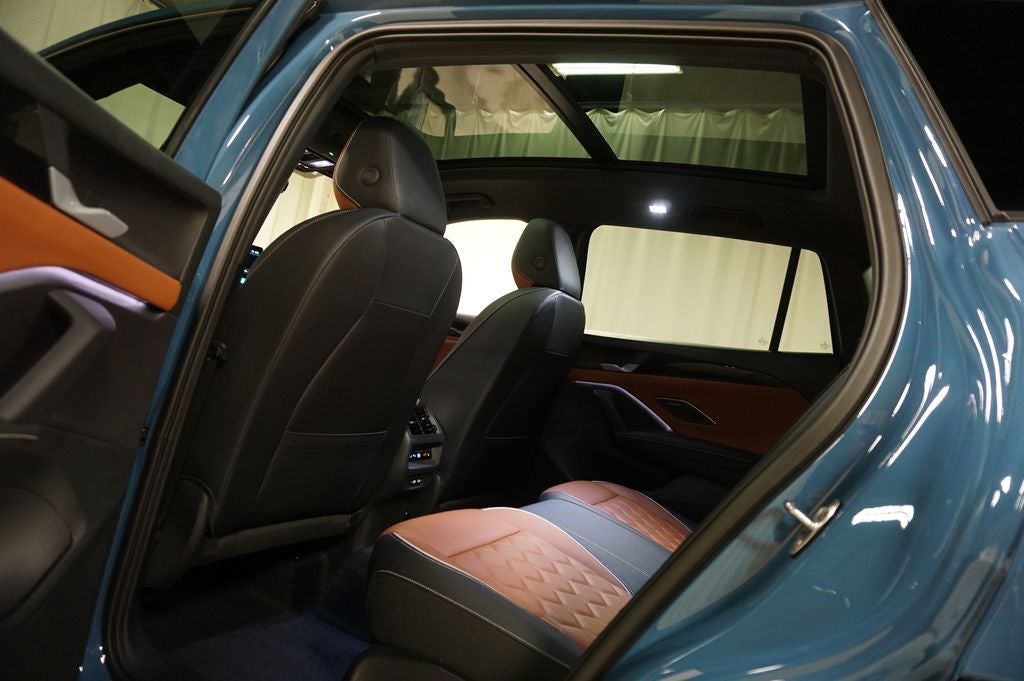 2025 Volkswagen Tiguan 2.0T SEL R-Line